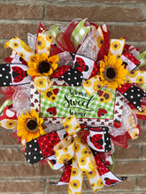 Load image into Gallery viewer, Home Sweet Home Ladybug/Sunflower Wreath