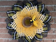 Load image into Gallery viewer, Bee Sunflower Wreath, Yellow & black flower, Front door wreath, Summer decor, Fall decor