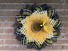 Load image into Gallery viewer, Bee Sunflower Wreath, Yellow & black flower, Front door wreath, Summer decor, Fall decor