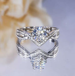 Elegant Luxury Diamond Ring