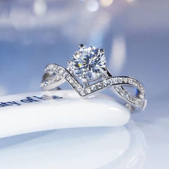 Elegant Luxury Diamond Ring