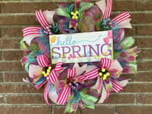 Load image into Gallery viewer, Spring Wreath, Tulip Decor, Wall Hanging, Wreath for door, Flower Wreath
