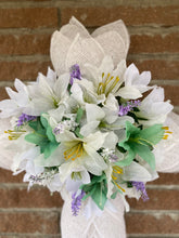 Load image into Gallery viewer, Cross-White Poly Burlap with florals
