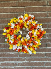 Load image into Gallery viewer, Tulip Wreath
