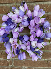 Load image into Gallery viewer, Small Tulip Wreath/Centerpiece
