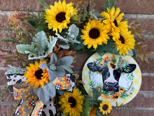 Load image into Gallery viewer, Cow Sunflower Home Decor, Small Farmhouse Wreath, Summer wreath, Fall wreath
