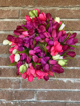 Load image into Gallery viewer, Small tulip wreath/centerpiece
