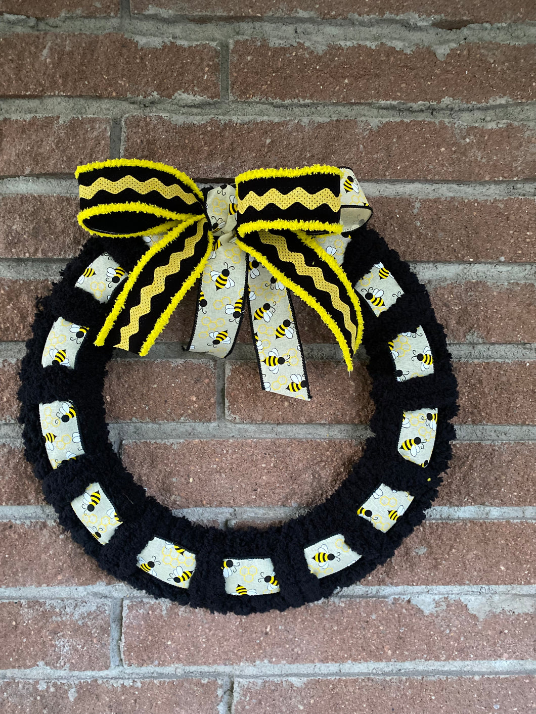 Bumble Bee Ribbon, Faux Canvas Bee Ribbon, Bumble Bee Wire Ribbon, Yellow  and Black Bee Ribbon for Wreaths, Bee Ribbon Wreath Centers 